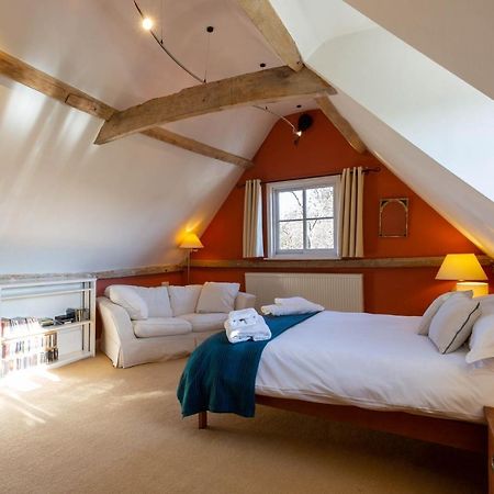 Pounce Hall -Stunning Historic Home In Rural Essex 萨弗伦沃尔登 外观 照片