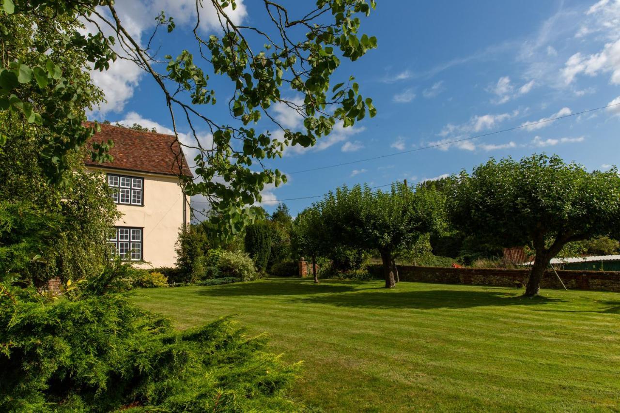 Pounce Hall -Stunning Historic Home In Rural Essex 萨弗伦沃尔登 外观 照片