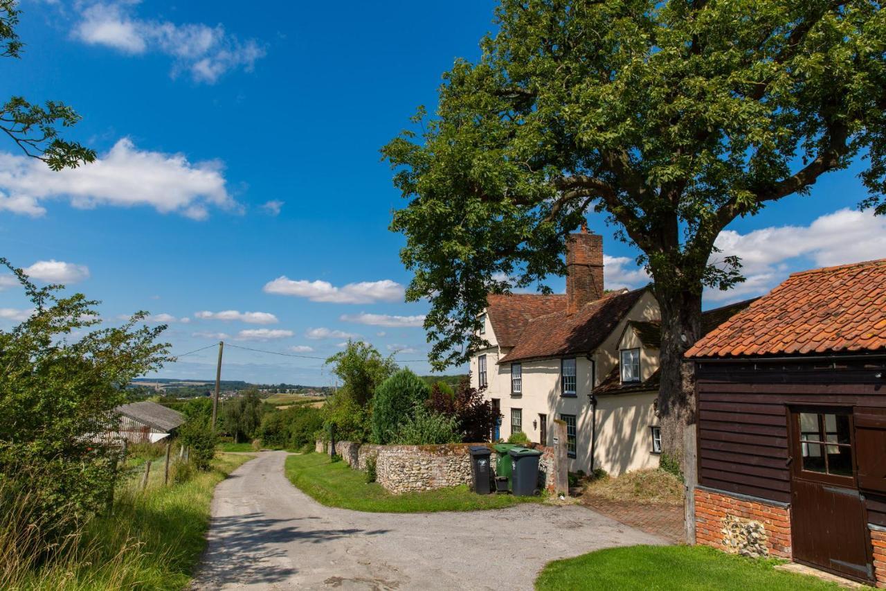 Pounce Hall -Stunning Historic Home In Rural Essex 萨弗伦沃尔登 外观 照片