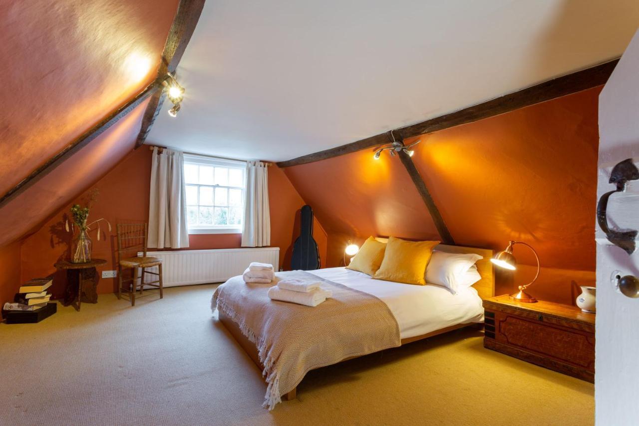 Pounce Hall -Stunning Historic Home In Rural Essex 萨弗伦沃尔登 外观 照片